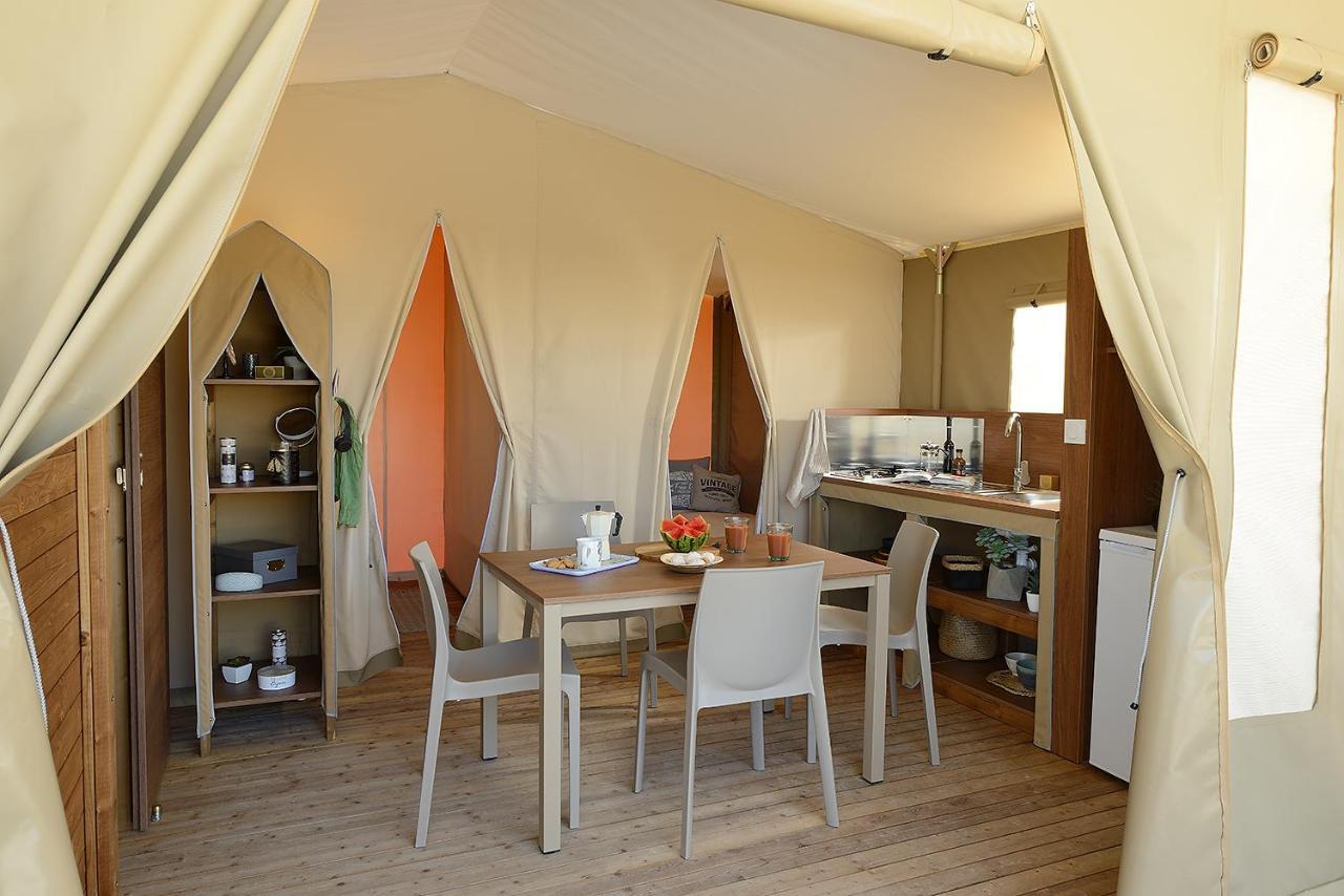 Camping Les Rives Du Lac Bois Morin 외부 사진